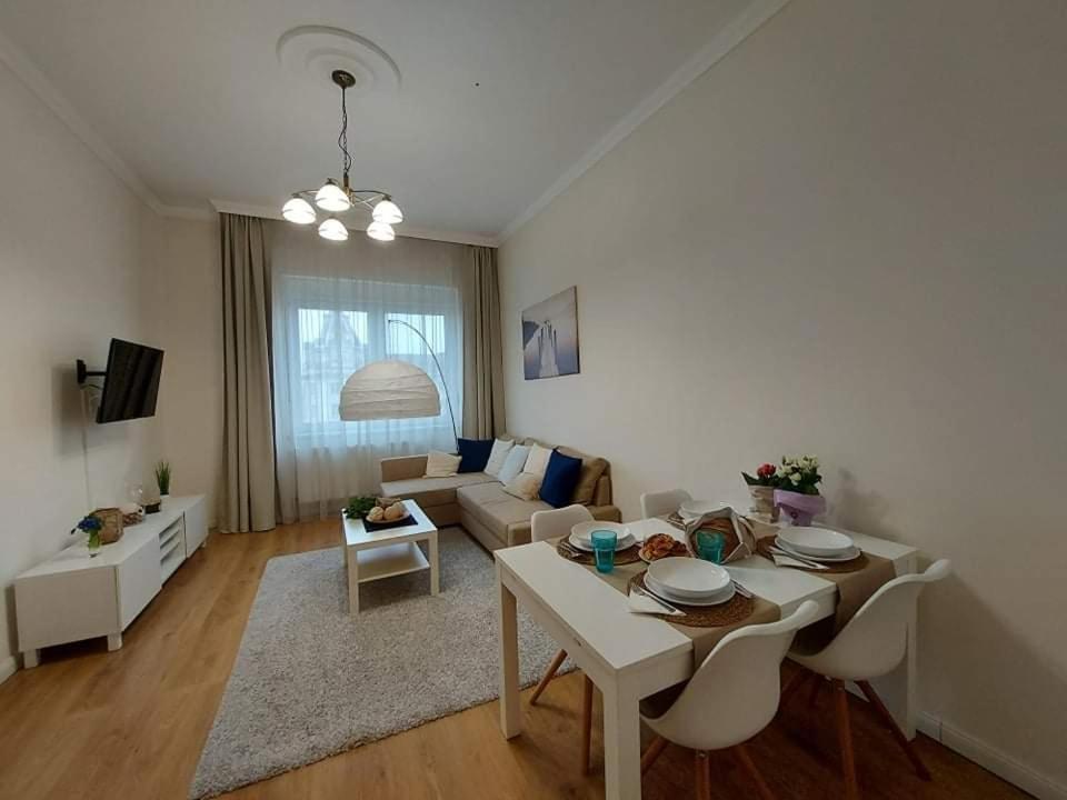 Alfoeldi Palace Apartman Debrecen Eksteriør bilde