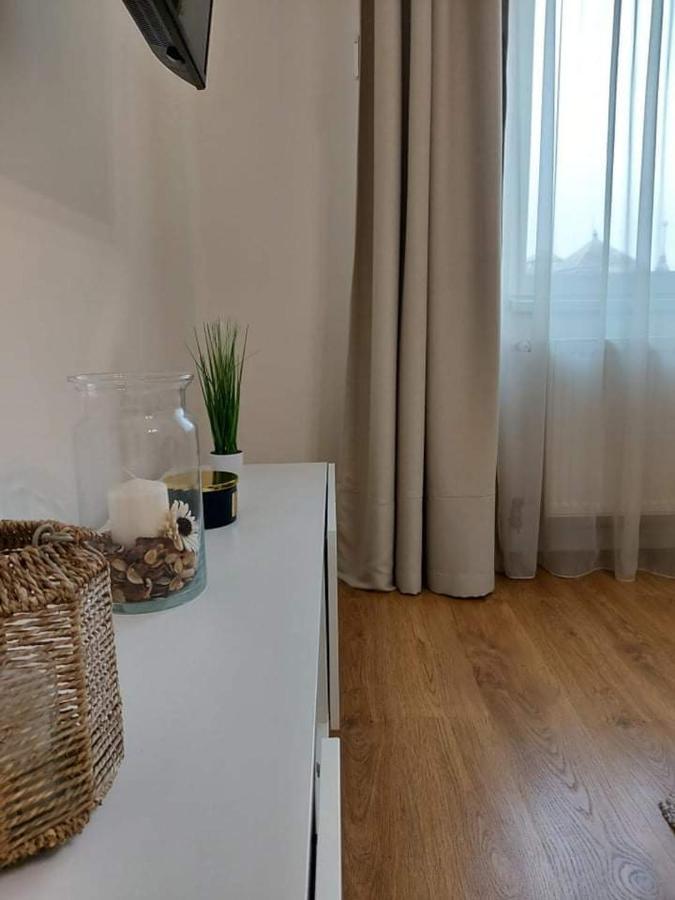 Alfoeldi Palace Apartman Debrecen Eksteriør bilde