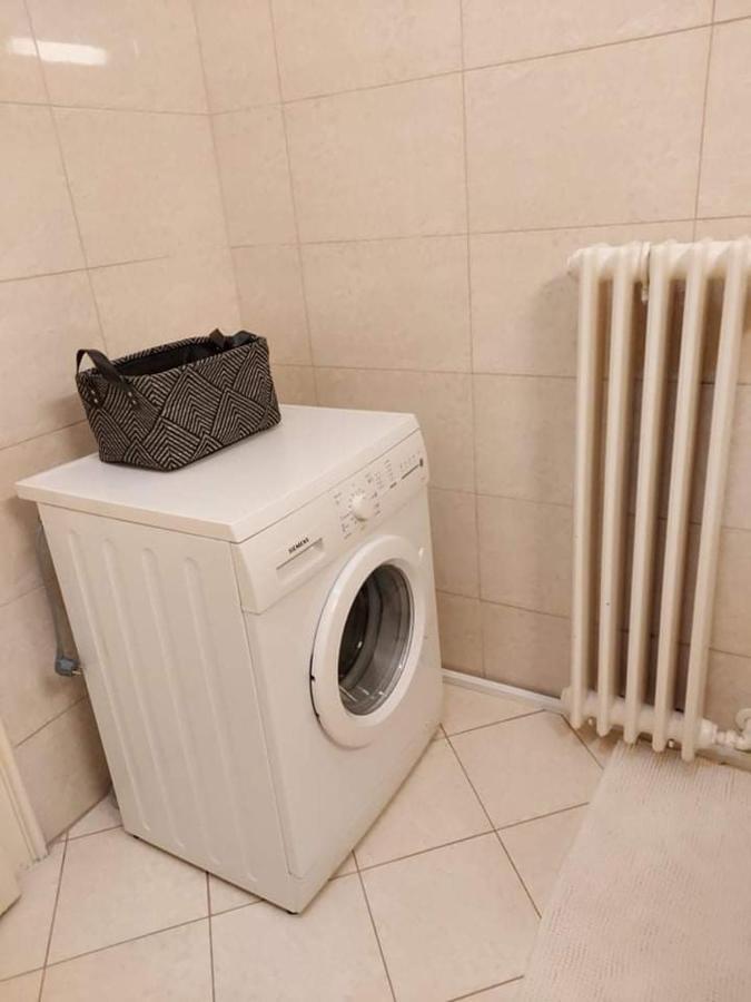 Alfoeldi Palace Apartman Debrecen Eksteriør bilde