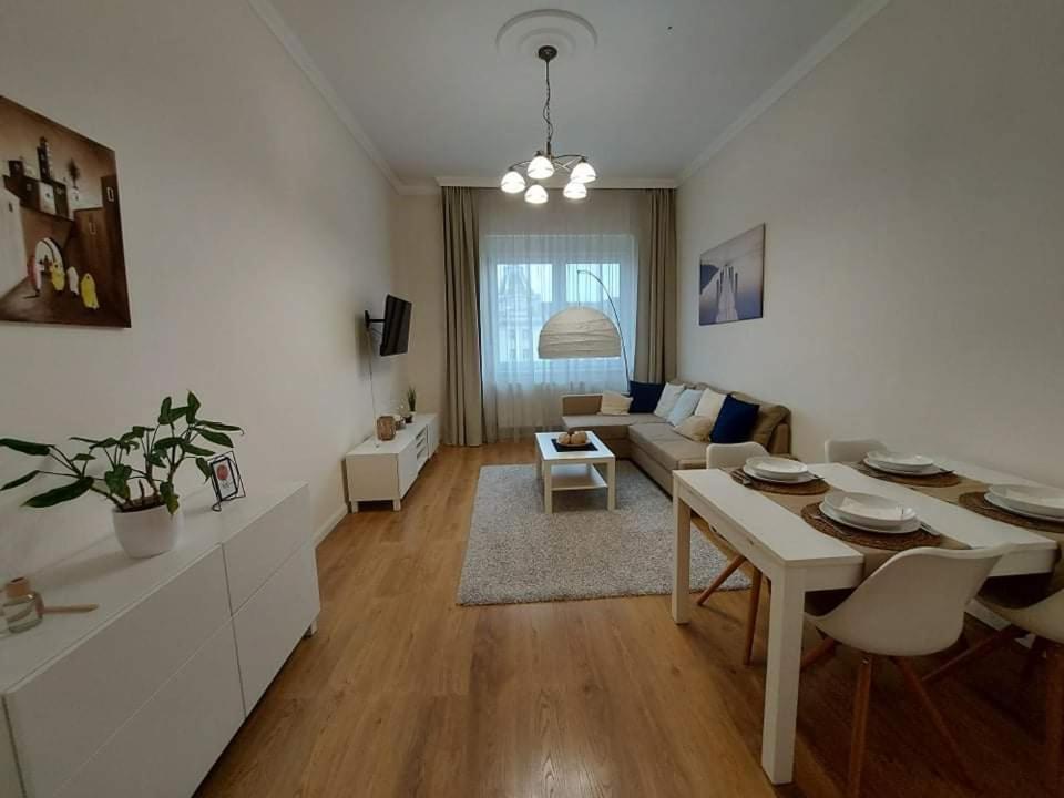 Alfoeldi Palace Apartman Debrecen Eksteriør bilde