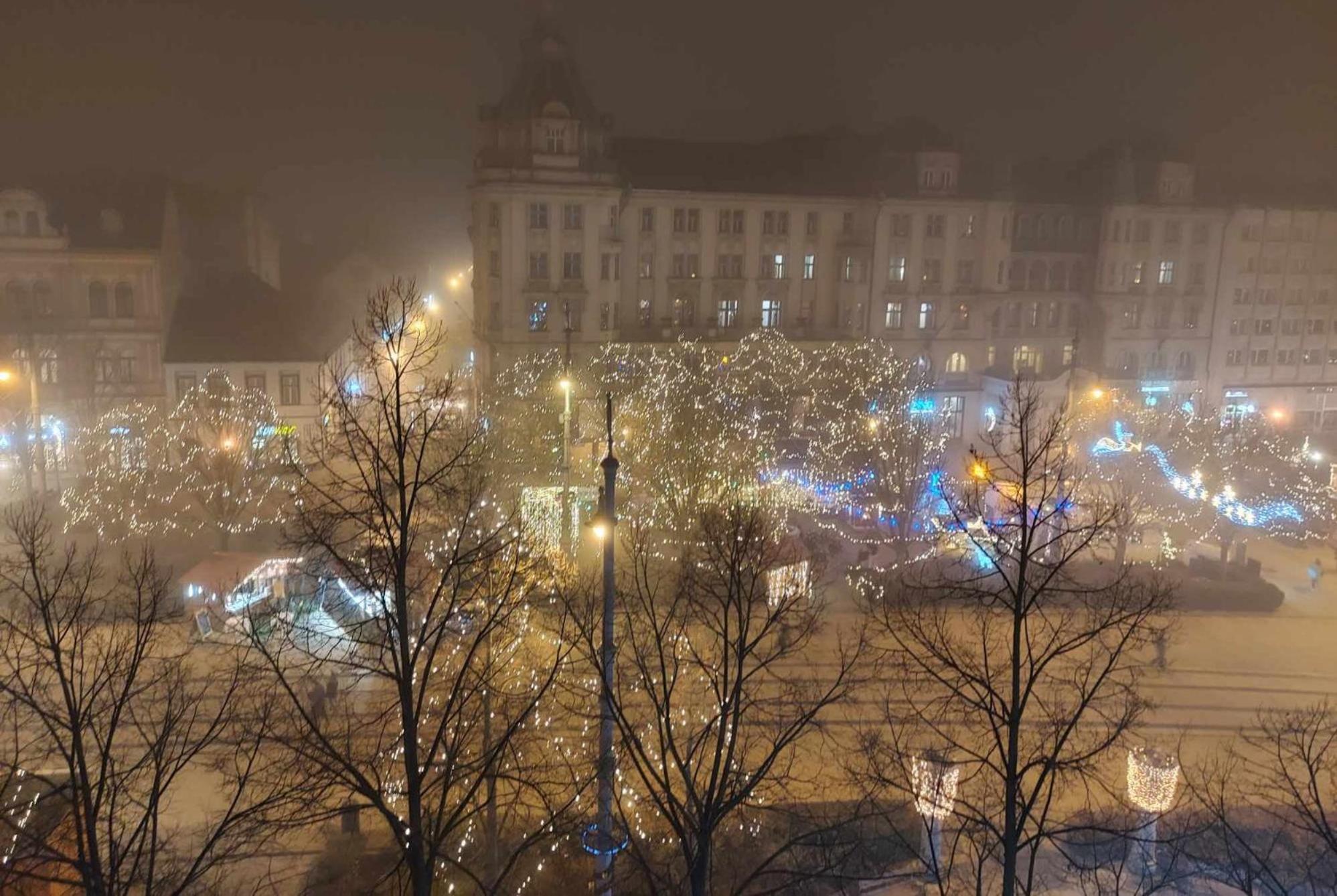 Alfoeldi Palace Apartman Debrecen Eksteriør bilde