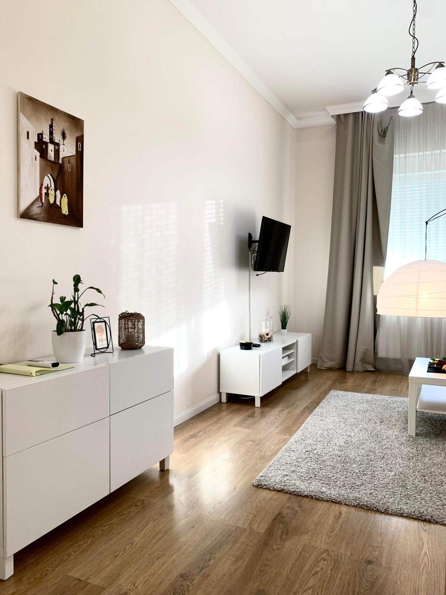 Alfoeldi Palace Apartman Debrecen Eksteriør bilde